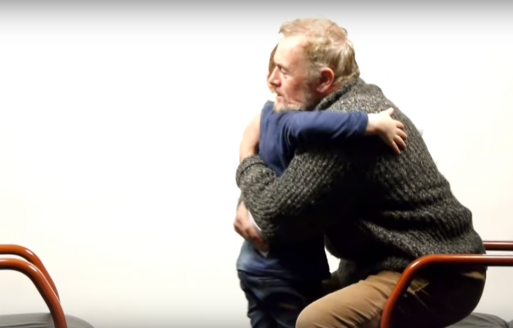 Man hoi dap thu vi ve cuoc song giua hai the he hinh anh