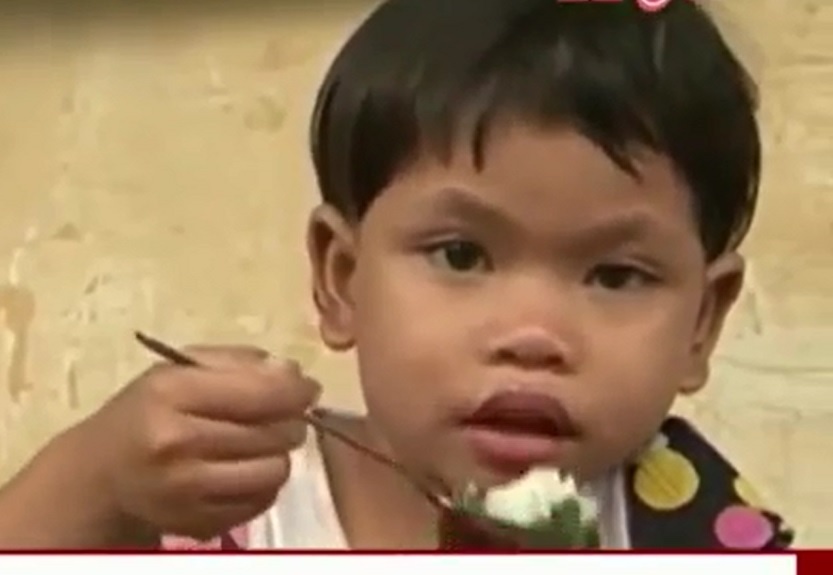 Bua com 1.000 dong cua tre mam non hinh anh