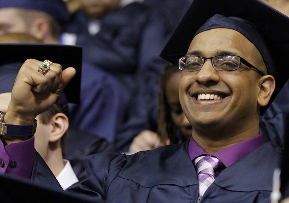 10 thoi quen de tro thanh trieu phu hinh anh