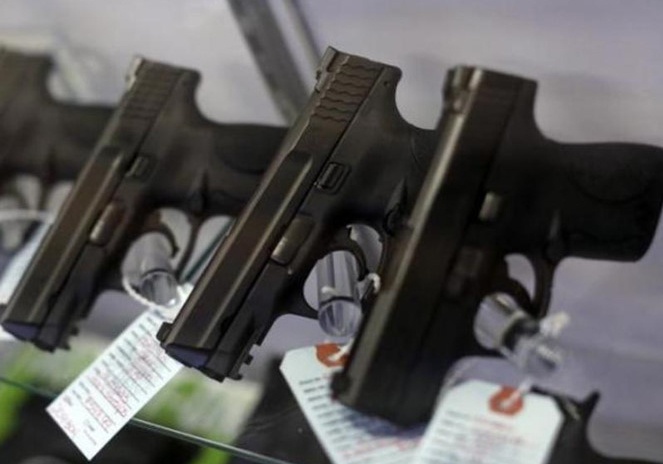 Dai hoc Texas cho phep sinh vien mang sung len giang duong hinh anh