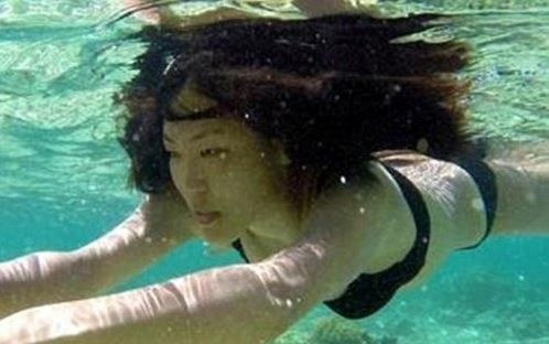 Nu sinh Nhat Ban song 19 ngay co doc tren dao hoang hinh anh