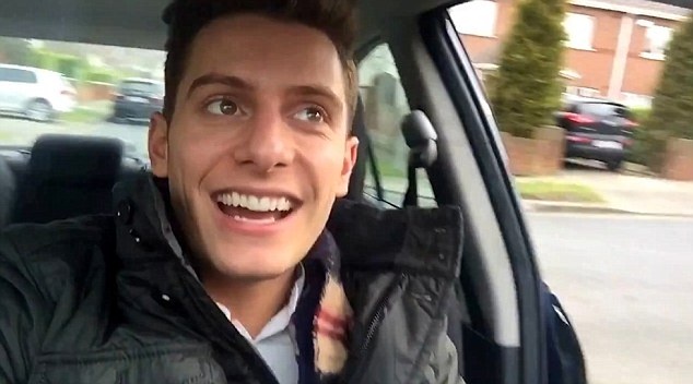 qua bat ngo tang me 8/3 anh 1