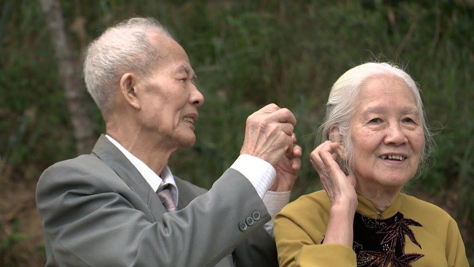 Dieu uoc thu 7: Dam cuoi dac biet o nha tang le hinh anh