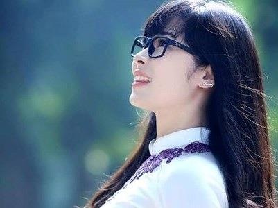 Bi thu chi Doan xinh dep, hoc gioi va bai hoc cuoc song hinh anh