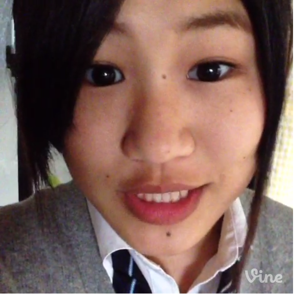 Su khac biet khi den Disneyland cung nguoi yeu va ban be hinh anh