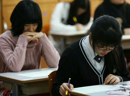 'Ong da bao gio dung viec hoc de ra ngoai kia chua?' hinh anh