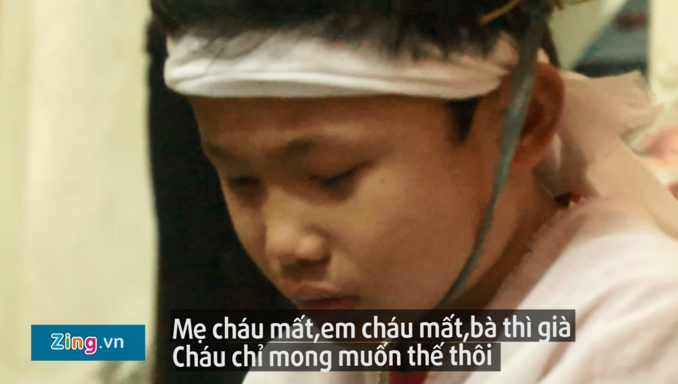 Be Dao Anh Tu mat me va em gai sau vu no tai khu do thi Van Phu (Ha Dong) hinh anh