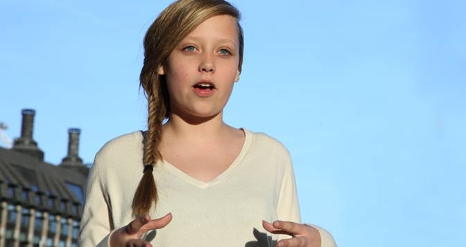 8 guong mat tre duoi 20 tuoi anh 7