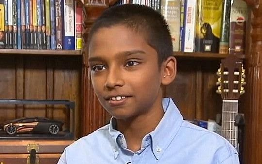 Cau be thong minh nhat Australia hinh anh