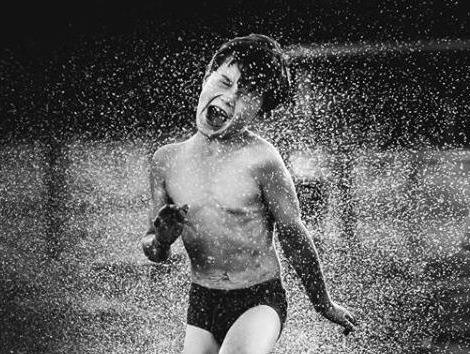 Bo anh tuoi tho tach biet voi cong nghe hien dai hinh anh