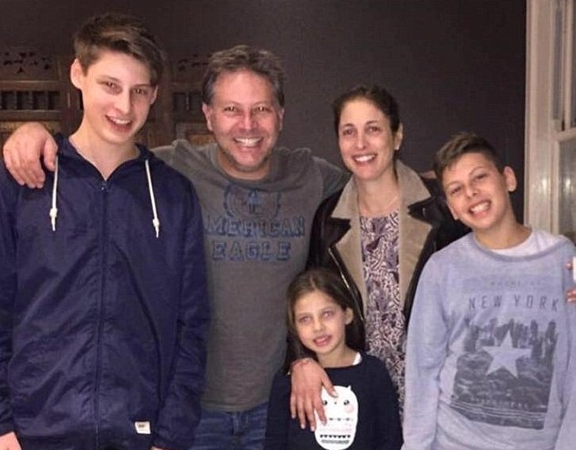 chang trai tao ung dung di dong anh 2