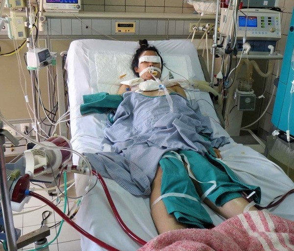 Nữ sinh Kiến trúc qua đời ảnh 2 Nu sinh Kien truc qua doi anh 2