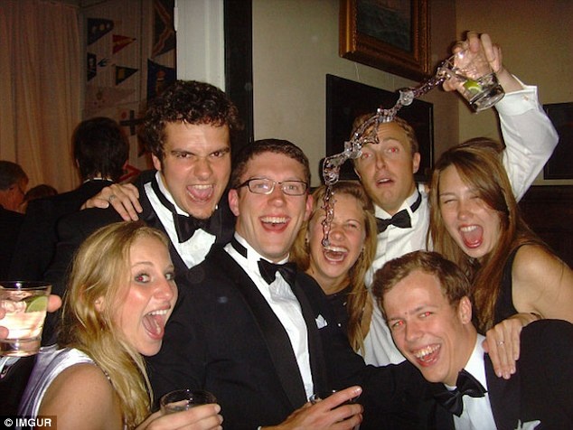 khoảnh khắc trước khi tại nạn ập đến ảnh 1 khoanh khac truoc khi tai nan ap den anh 1