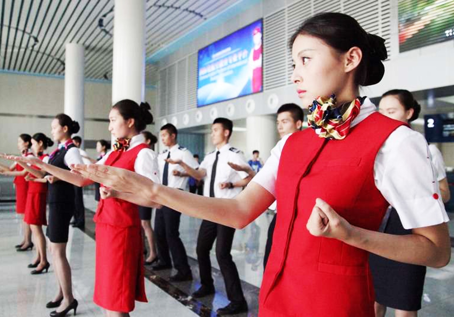 Truong dao tao tiep vien hang khong noi tieng o Trung Quoc hinh anh