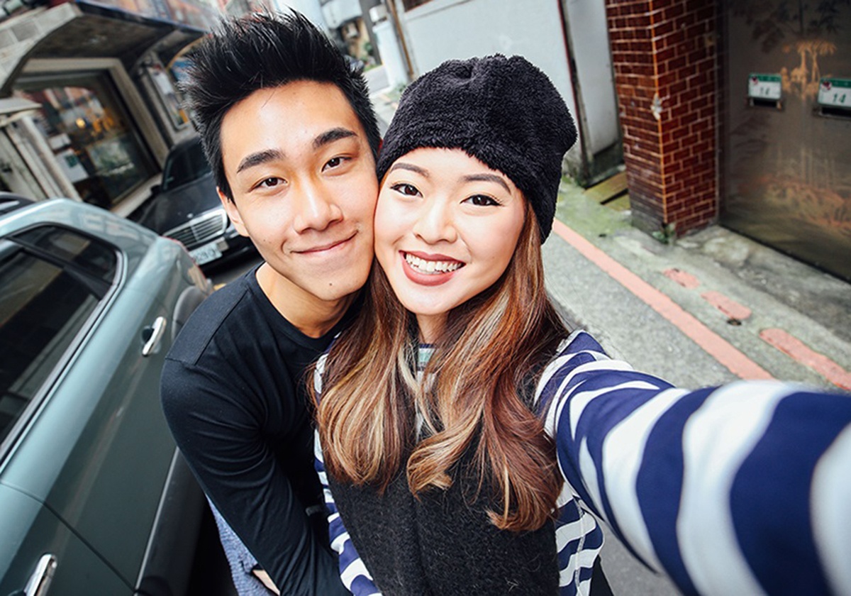 nam tay nhau di khap the gian anh 4