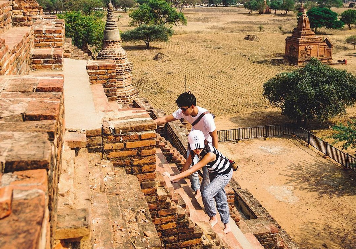 nam tay nhau di khap the gian anh 7