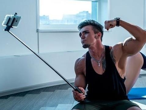 Su khac nhau giua ngay ay va bay gio qua anh hinh anh