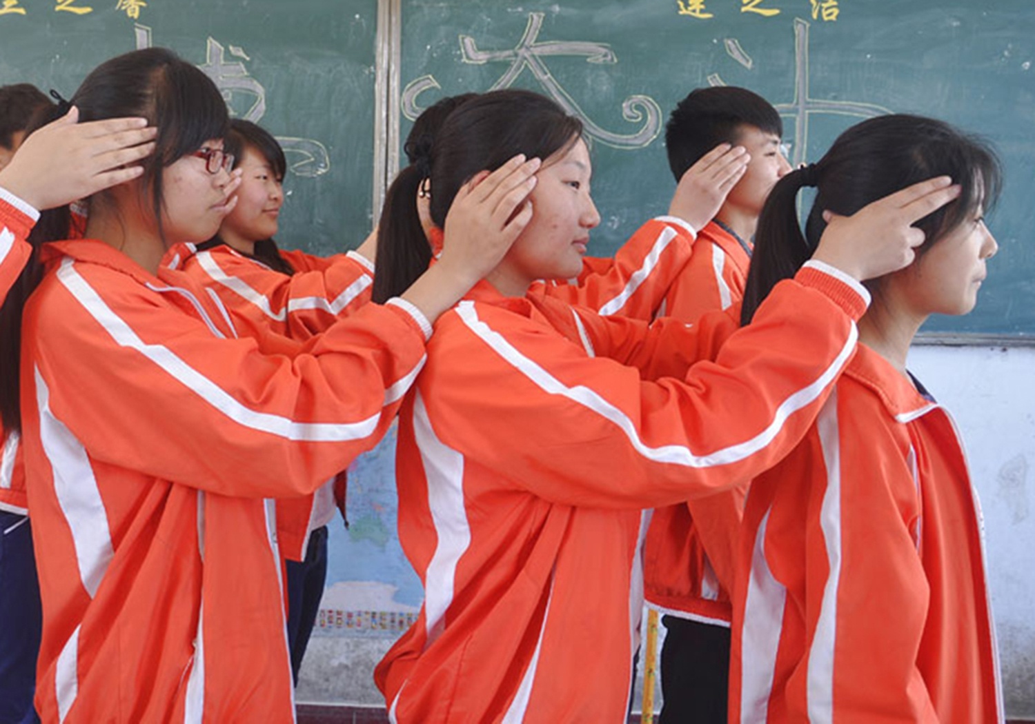 Nhung cach xa stress cua hoc sinh thi dai hoc o Trung Quoc hinh anh