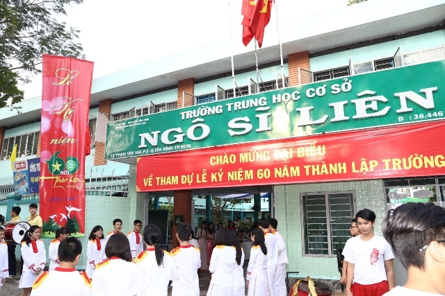 'Nhieu phu huynh hoi toi tai sao tra tien hoc them' hinh anh