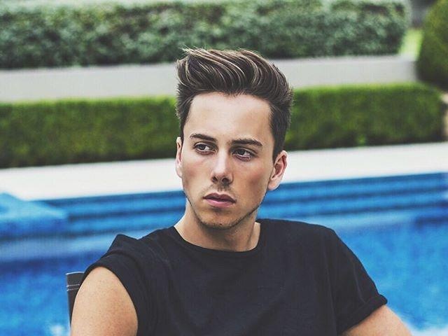 Cuoc song sang chanh cua con trai thu tuong New Zealand hinh anh