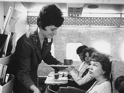 Anh hiem ve 'lo' dao tao tiep vien hang khong 50 nam truoc hinh anh