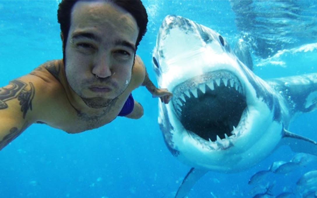 Mat mang, lo anh nong vi chup anh selfie hinh anh