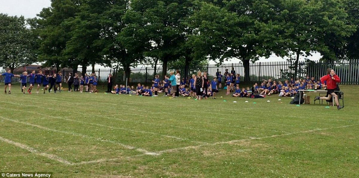 Nhường bạn chiến thắng ảnh 2 Nhuong ban chien thang anh 2