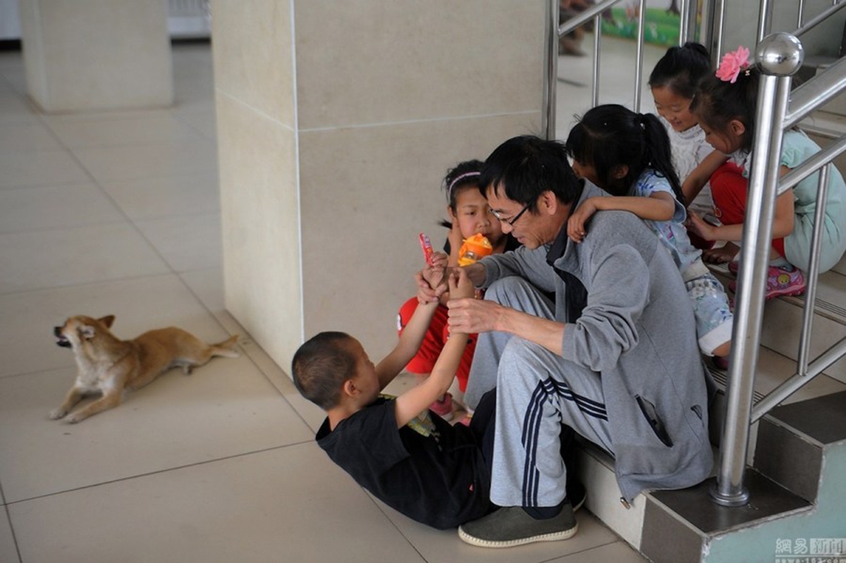 truong hoc dac biet anh 4