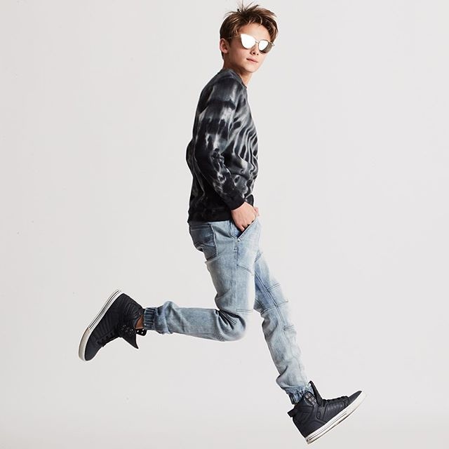 cau be 13 tuoi dep tua nam than anh 6