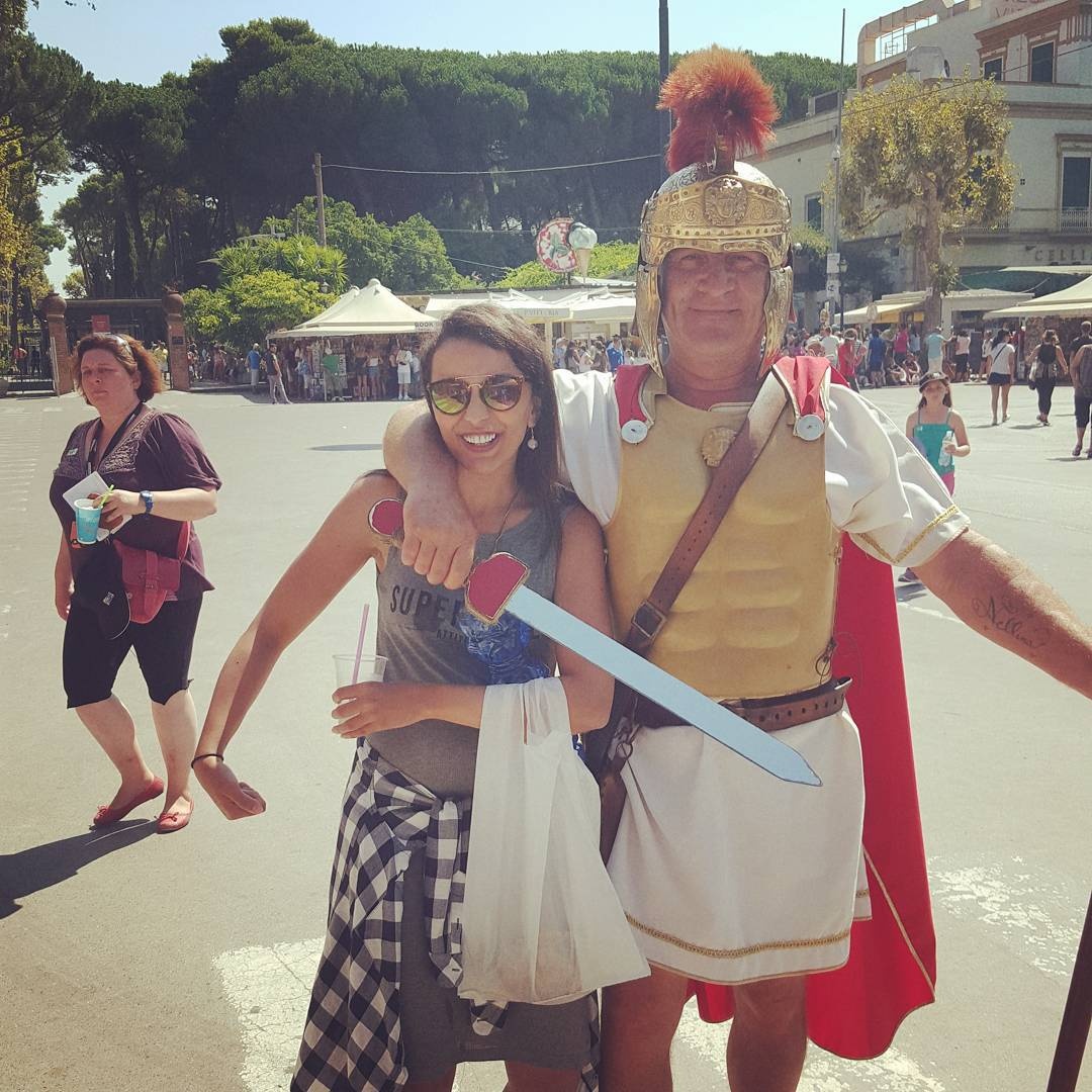 co gai di vong quanh the gioi anh 8