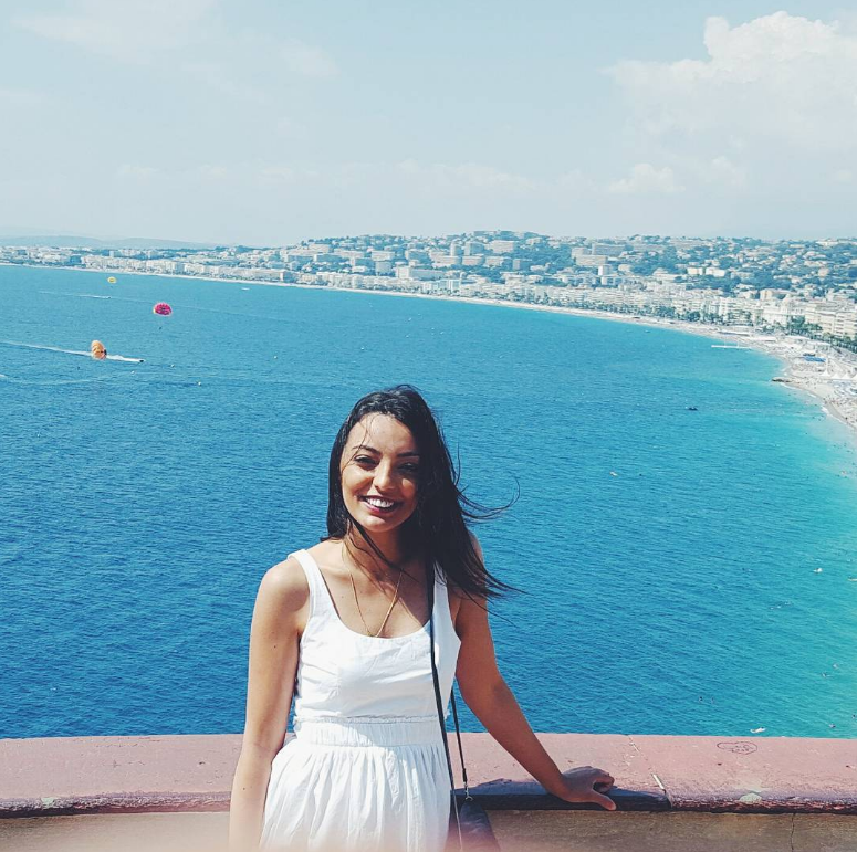 co gai di vong quanh the gioi anh 1