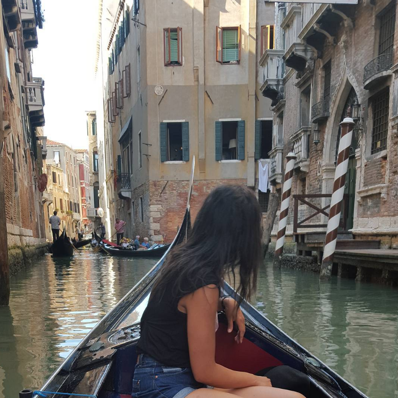 co gai di vong quanh the gioi anh 9