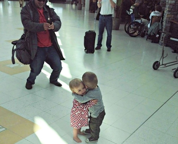 tre em lam viec tot anh 14