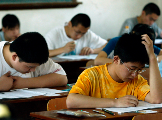 Nan gian lan chung chi de du hoc My o Trung Quoc hinh anh