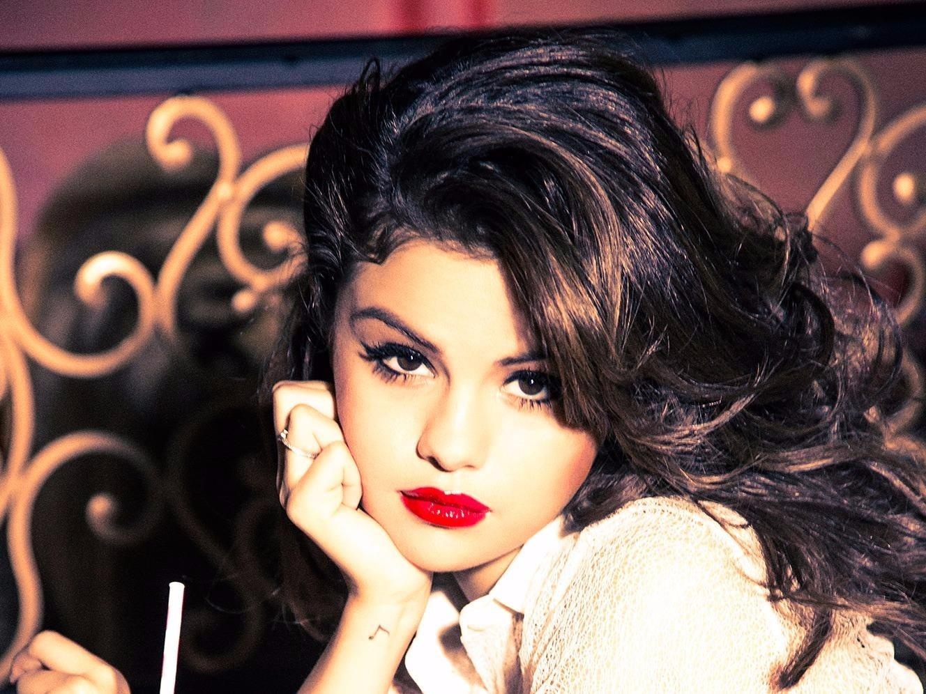 Ngoi sao duoc yeu thich nhat tren mang xa hoi hinh anh