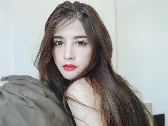 Nhan sac xinh dep cua bong hong lai 19 tuoi noi tieng mang hinh anh