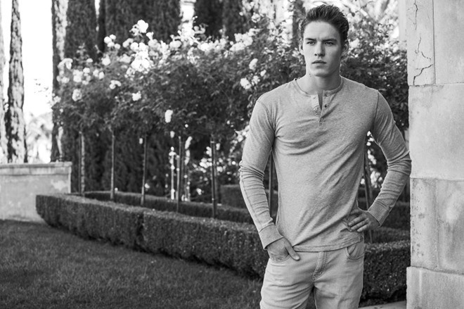 Chau trai hot boy cua cuu Tong thong Bill Clinton hinh anh