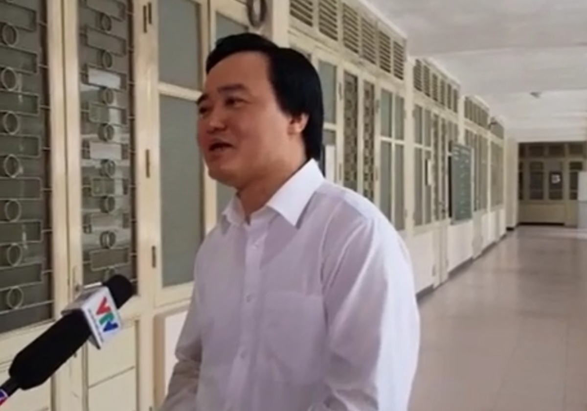 Bo truong Phung Xuan Nha noi ve Thong tu 30 hinh anh