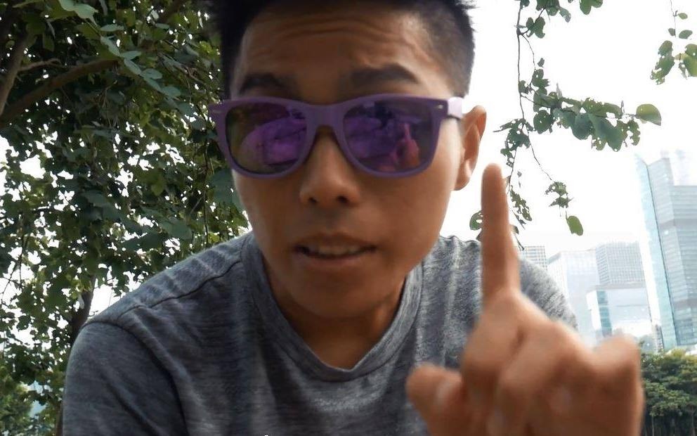 Vlog to con gai Viet thuc dung ve tien bac gay tranh cai hinh anh