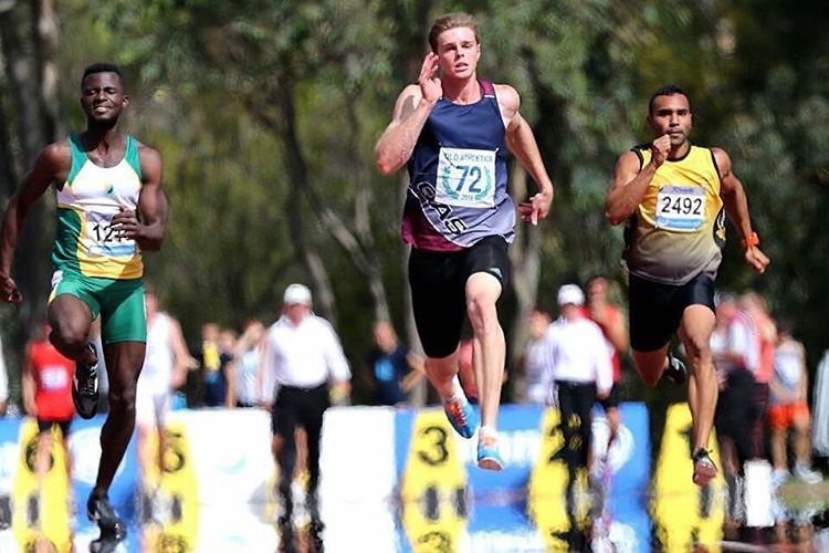 van dong vien dien kinh Alex Hartmann anh 2