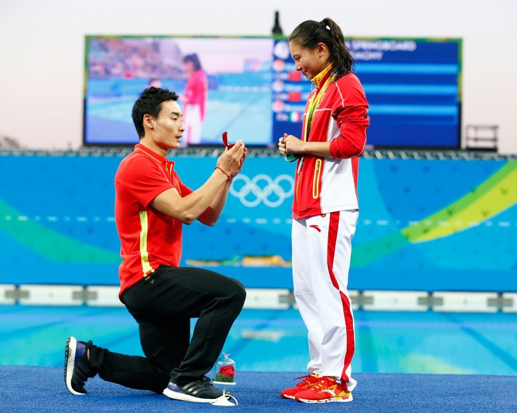 man cau hon bat ngo tai Olympic anh 1