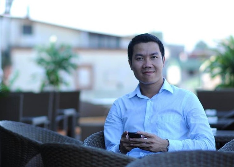 cặp đôi đi dưới trời mưa bão ảnh 2 cap doi di duoi troi mua bao anh 2