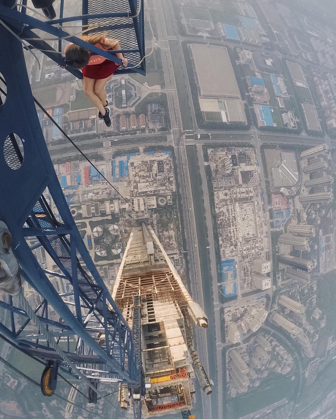 selfie trên nóc nhà chọc trời ảnh 9 selfie tren noc nha choc troi anh 9