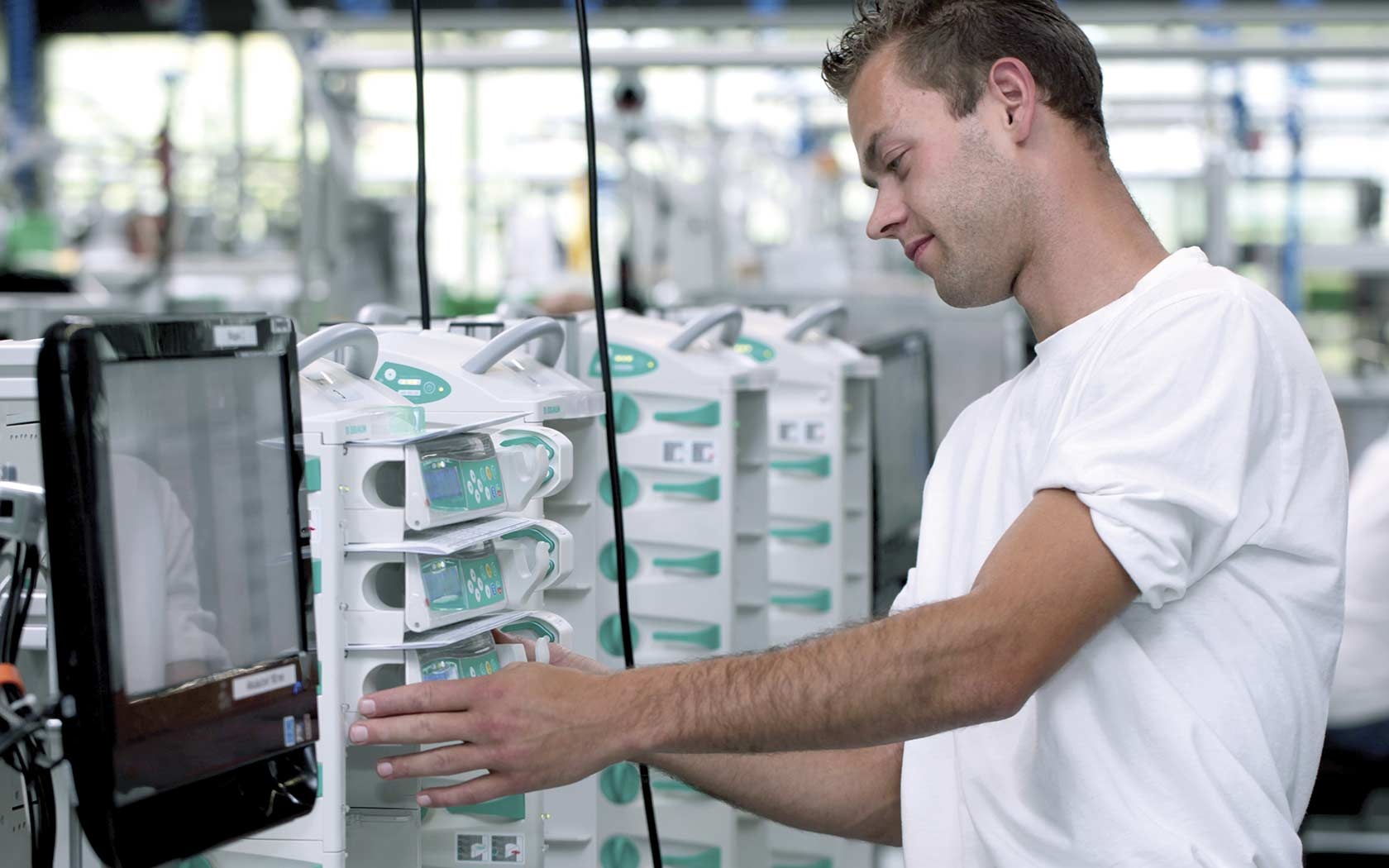 ty phu tre nhat the gioi anh 6