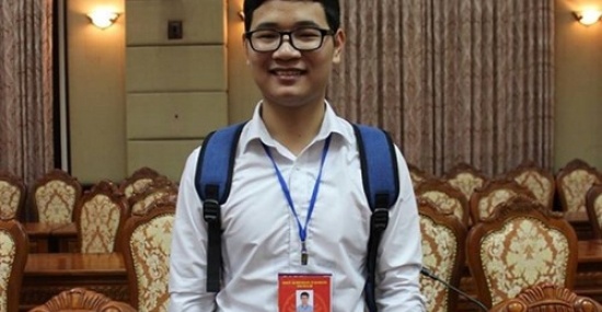 tôn vinh thủ khoa ảnh 2 ton vinh thu khoa anh 2