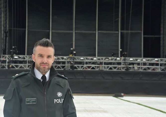 cảnh sát đẹp trai ảnh 1 canh sat dep trai anh 1