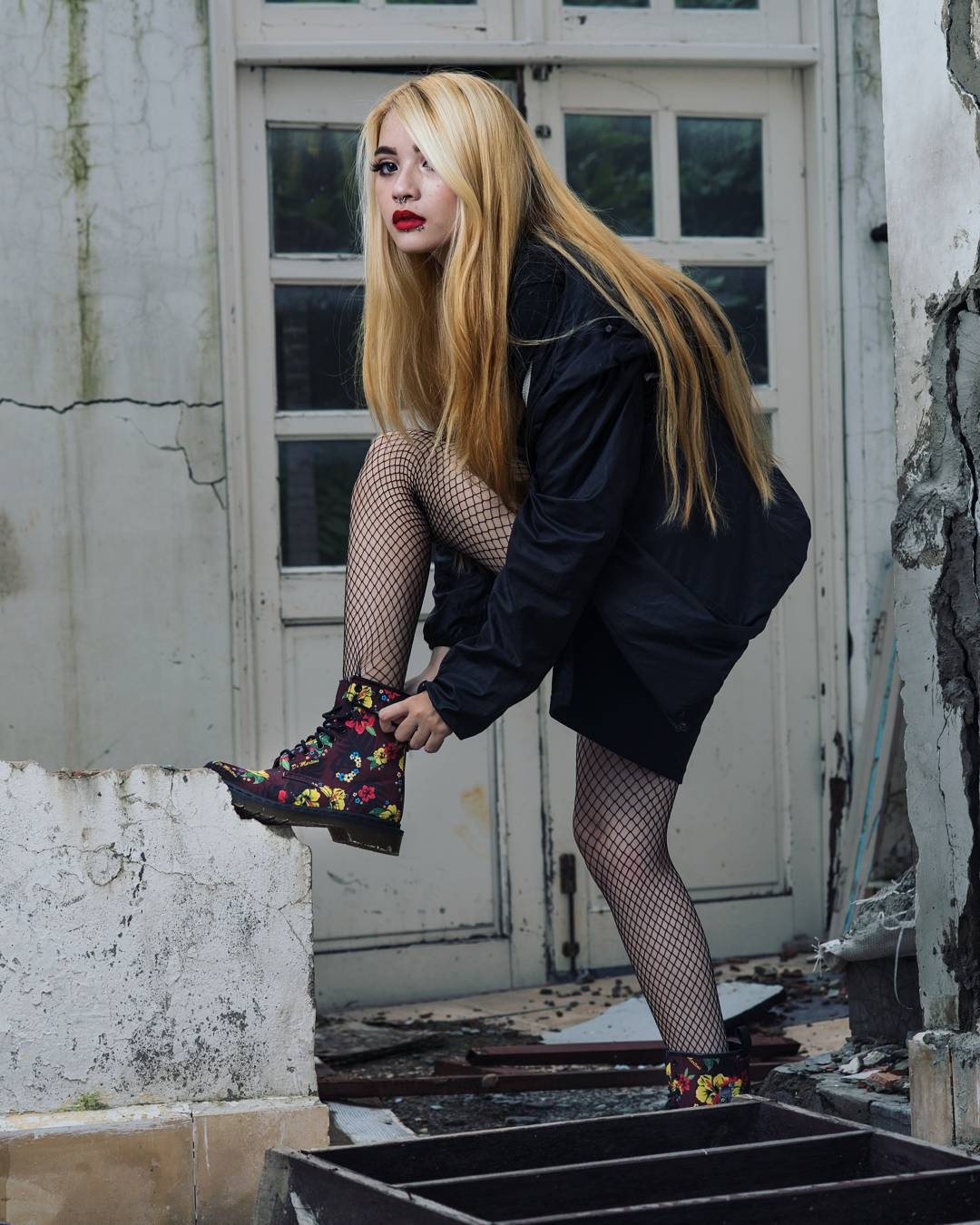 hot girl lai tay anh 2