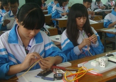 Ke ho hoc nghe pho thong: Dai dien Bo GD&DT len tieng hinh anh