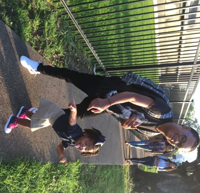 co be 2 tuoi tro thanh ngoi sao mang anh 2