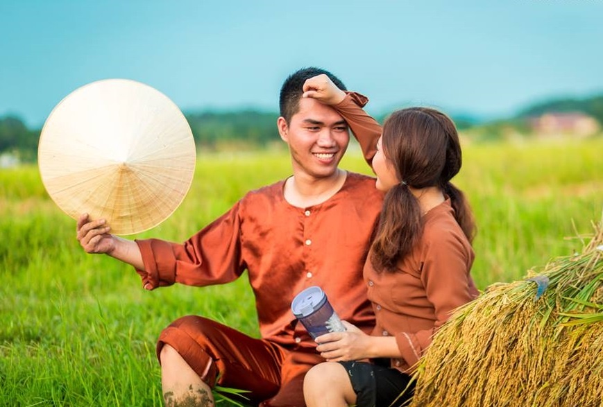 anh cuoi dong que binh di anh 2